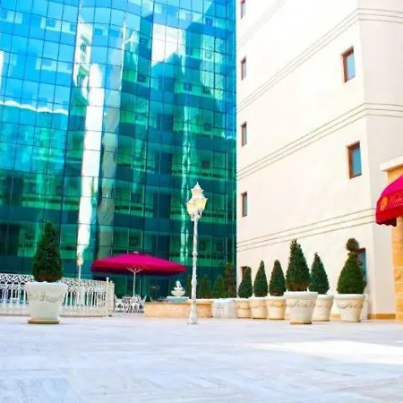 Demir Palace Lägenhetshotell *